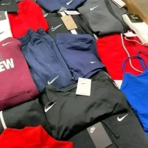 stock abbigliamento sportivo nike per rivenditori